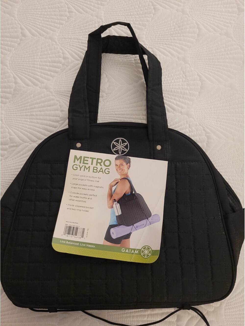New Gaiam Metro Yoga Gym Bag Quilted Black Bottle Holder Pockets Workout Yoga